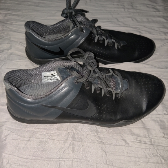Nike Studio Trainer 616057 002 Black/ Anthracite women's 8.5 - Picture 3 of 5